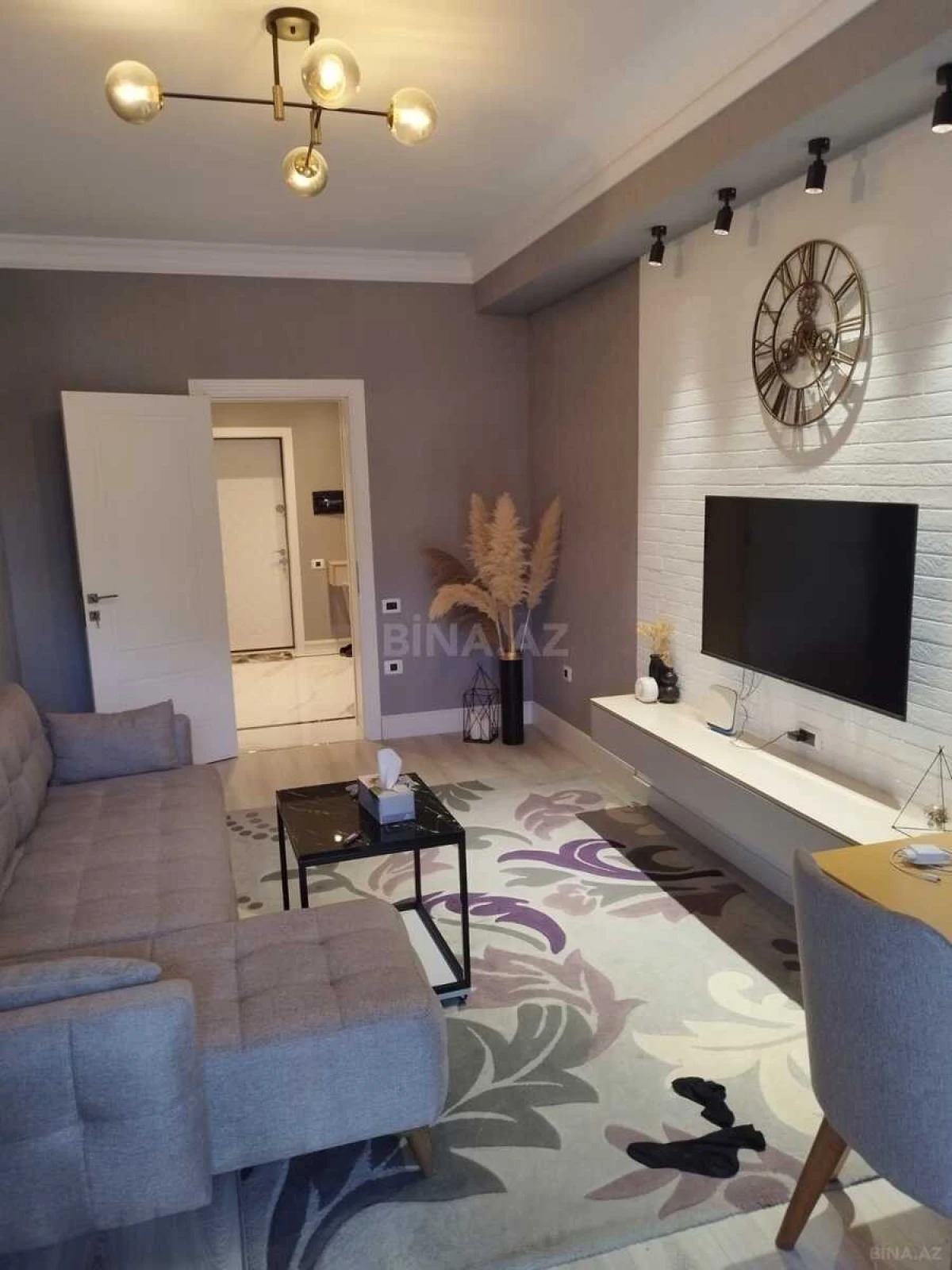 Satılır 2 otaqlı mənzil 72 m²