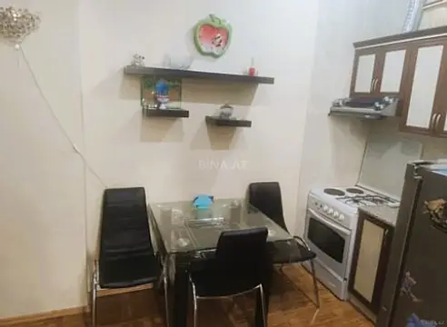 Kirayə verilir 2 otaqlı mənzil 60 m²