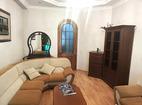 Kirayə verilir 2 otaqlı mənzil 60 m²