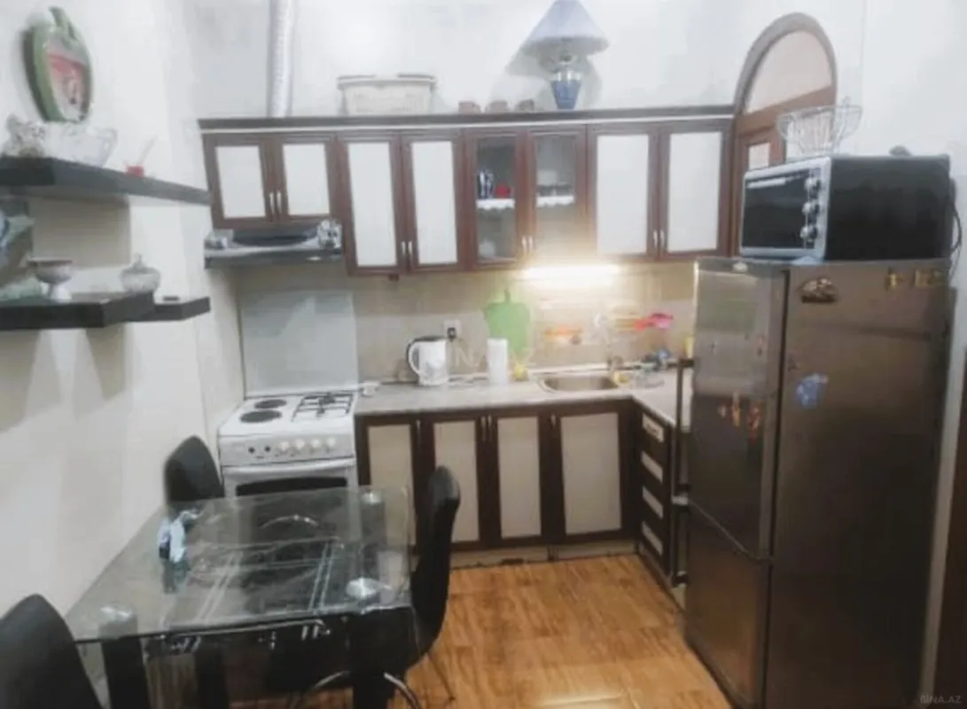 Kirayə verilir 2 otaqlı mənzil 60 m²