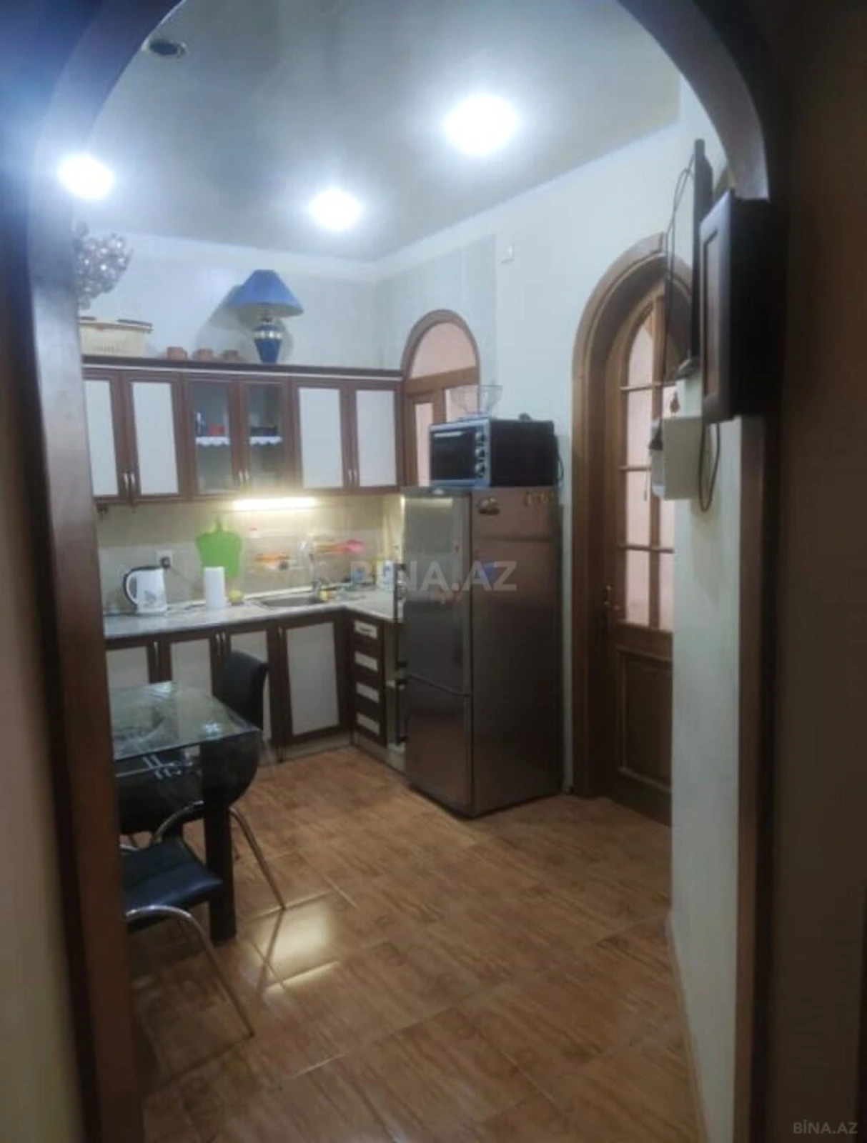 Kirayə verilir 2 otaqlı mənzil 60 m²