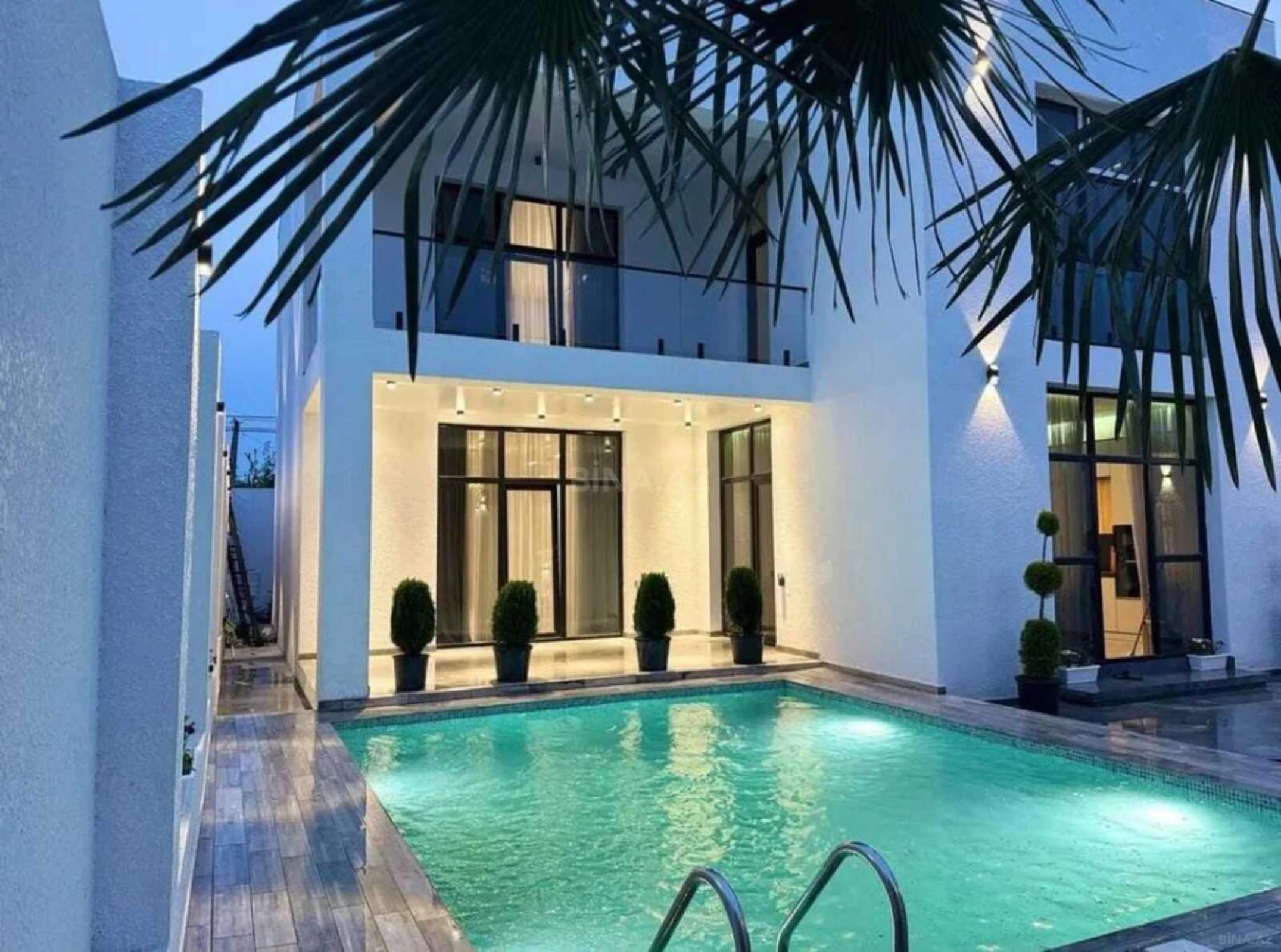 Kirayə verilir 5 otaqlı həyət evi 200 m²