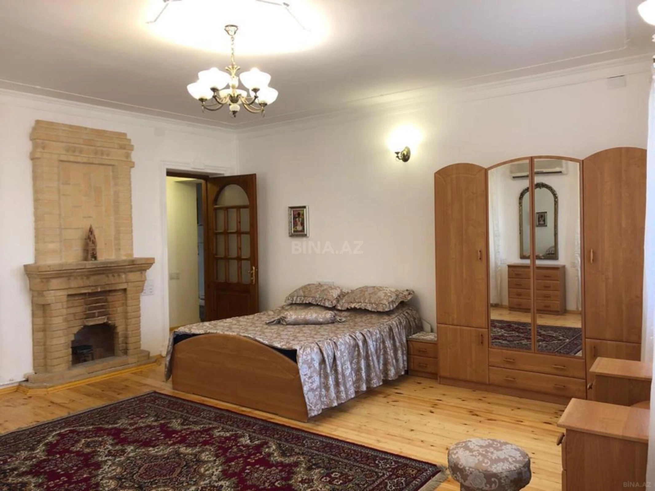 Kirayə verilir 3 otaqlı mənzil 140 m²