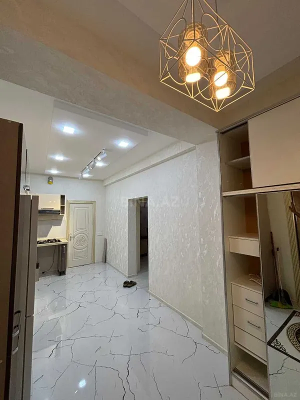 Kirayə verilir 2 otaqlı mənzil 70 m²