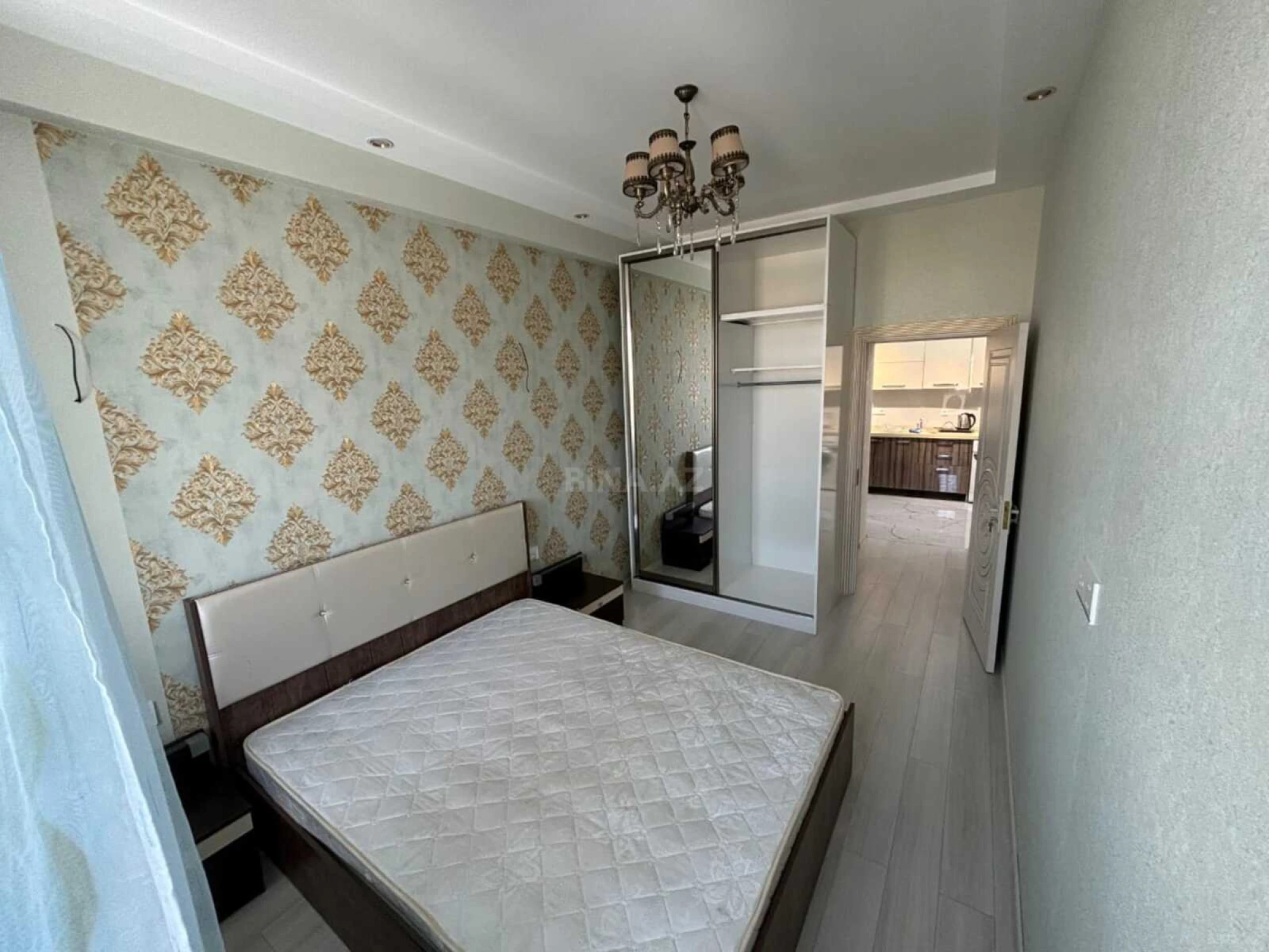 Kirayə verilir 2 otaqlı mənzil 70 m²