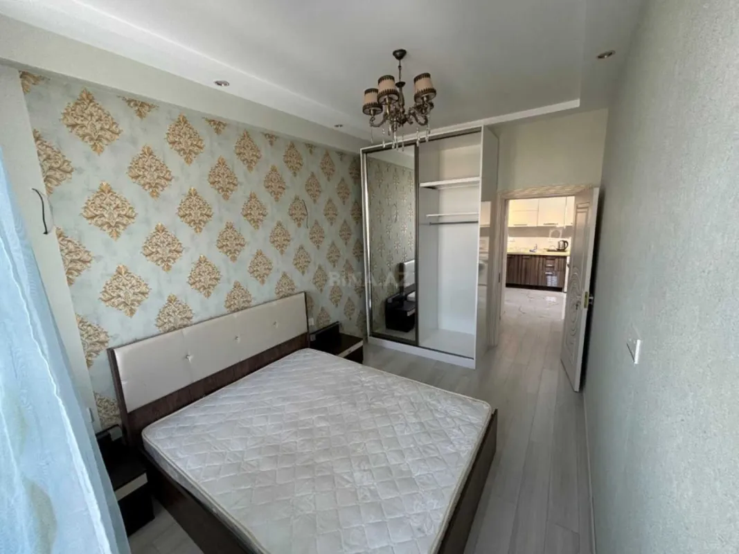 Kirayə verilir 2 otaqlı mənzil 70 m²