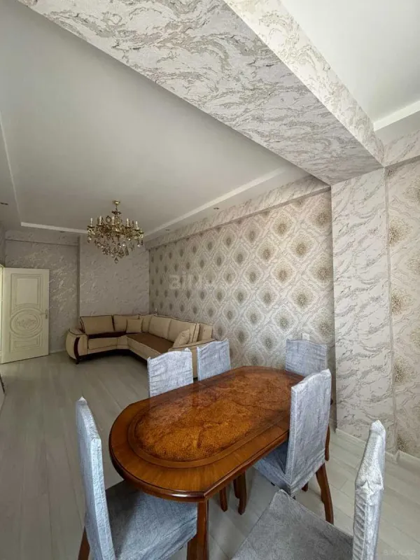 Kirayə verilir 2 otaqlı mənzil 70 m²