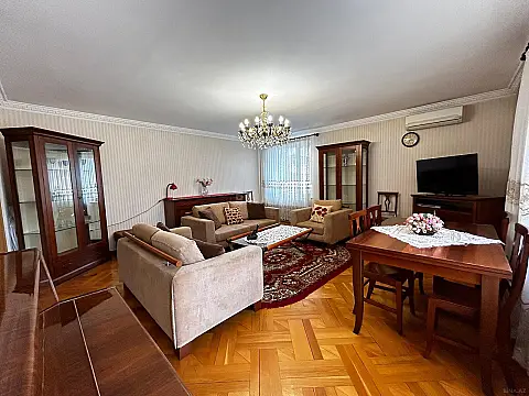 Kirayə verilir 4 otaqlı mənzil 170 m²