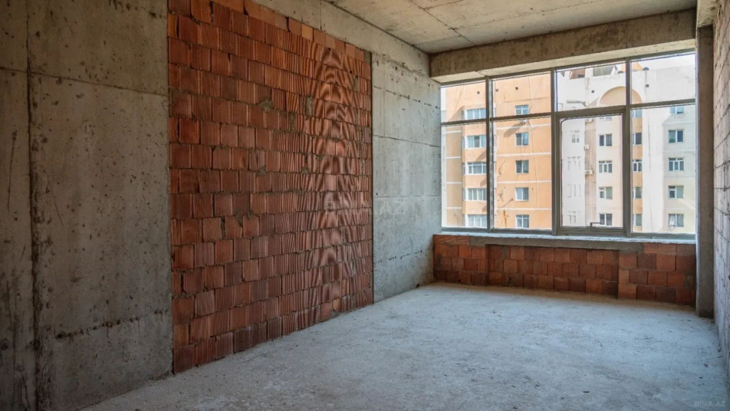 Satılır 2 otaqlı mənzil 93 m²