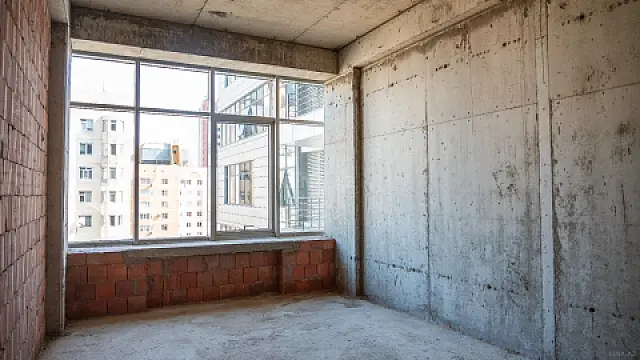 Satılır 2 otaqlı mənzil 93 m²