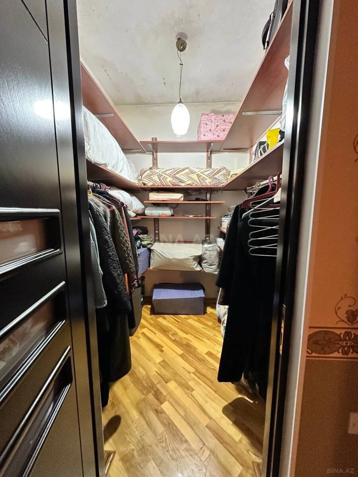 Satılır 6 otaqlı həyət evi 600 m²