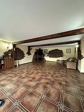 Satılır 6 otaqlı həyət evi 600 m²