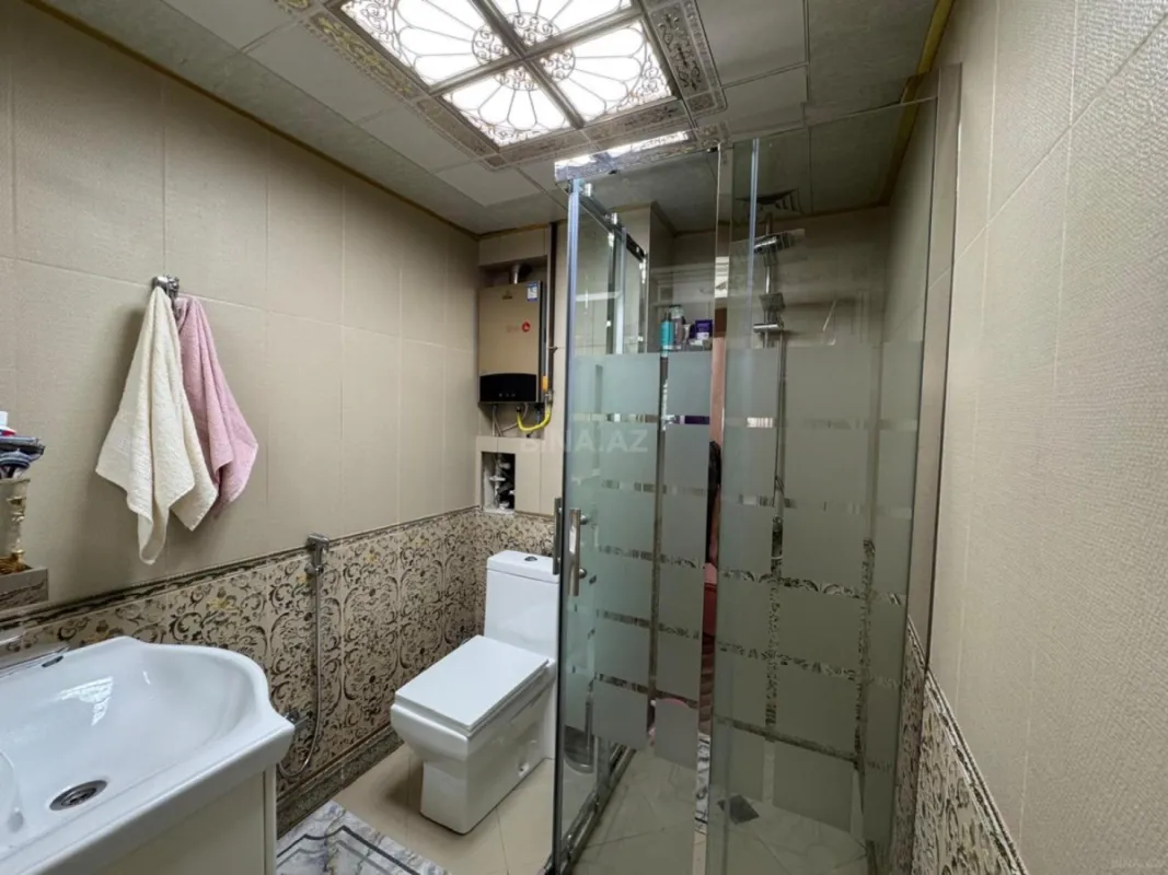 Satılır 2 otaqlı mənzil 65 m²