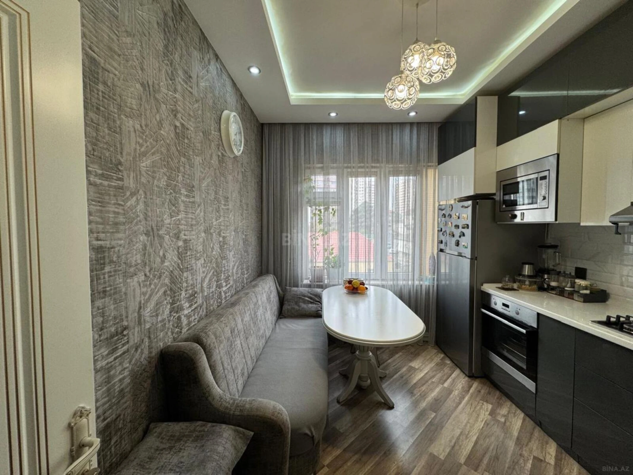 Satılır 2 otaqlı mənzil 65 m²