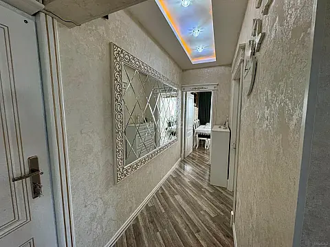 Satılır 2 otaqlı mənzil 65 m²