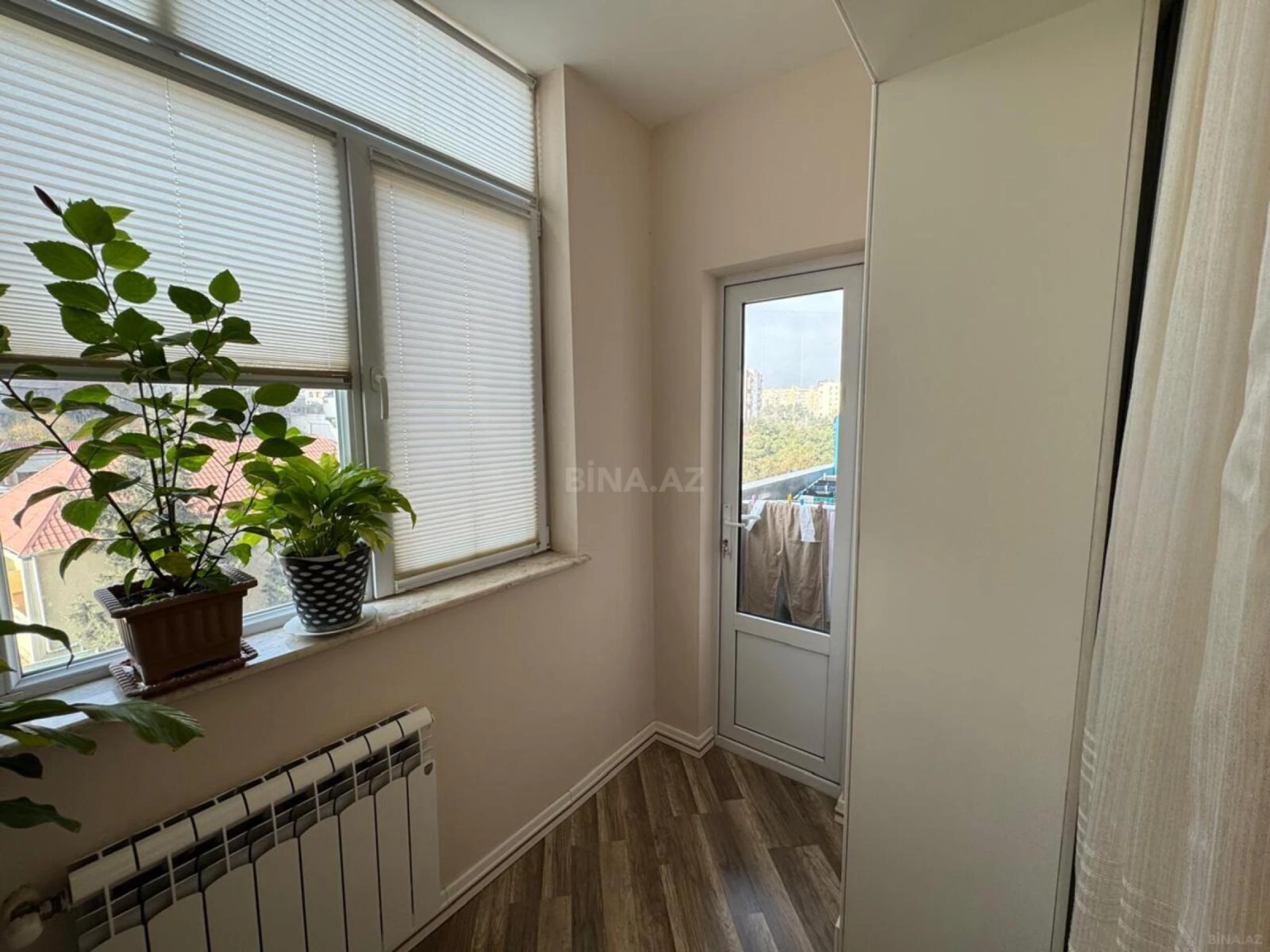 Satılır 2 otaqlı mənzil 65 m²