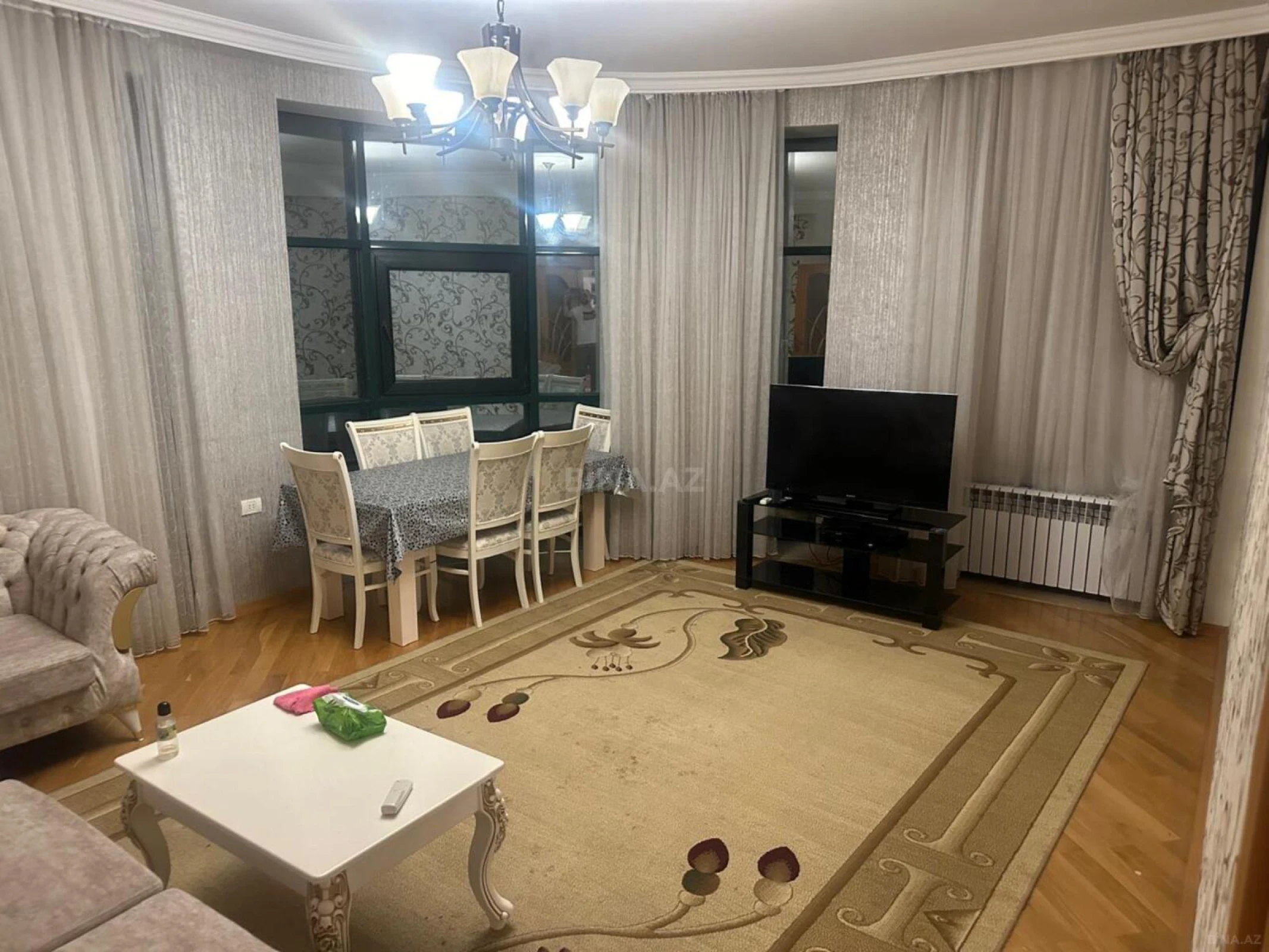 Kirayə verilir 3 otaqlı mənzil 140 m²