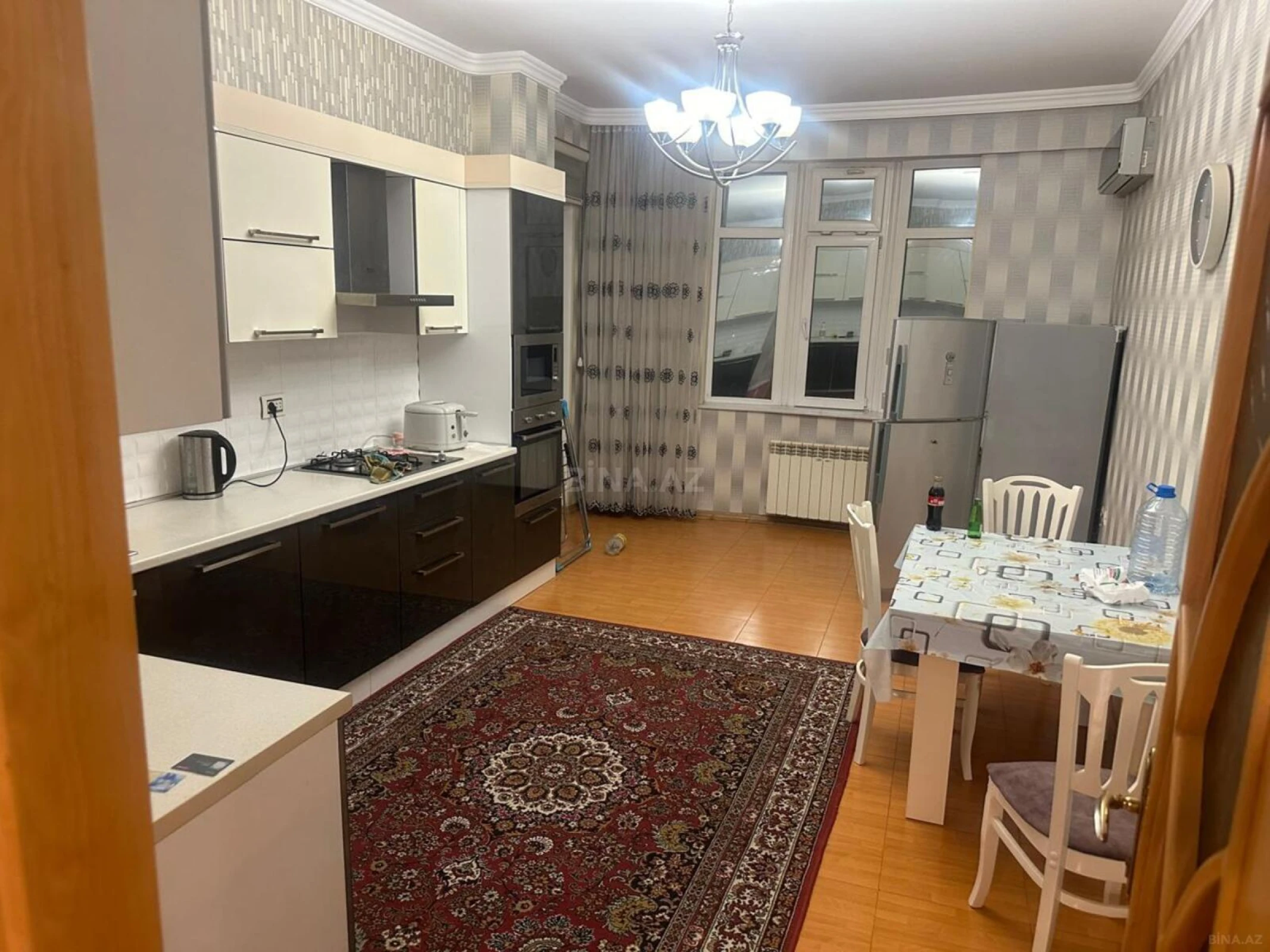 Kirayə verilir 3 otaqlı mənzil 140 m²