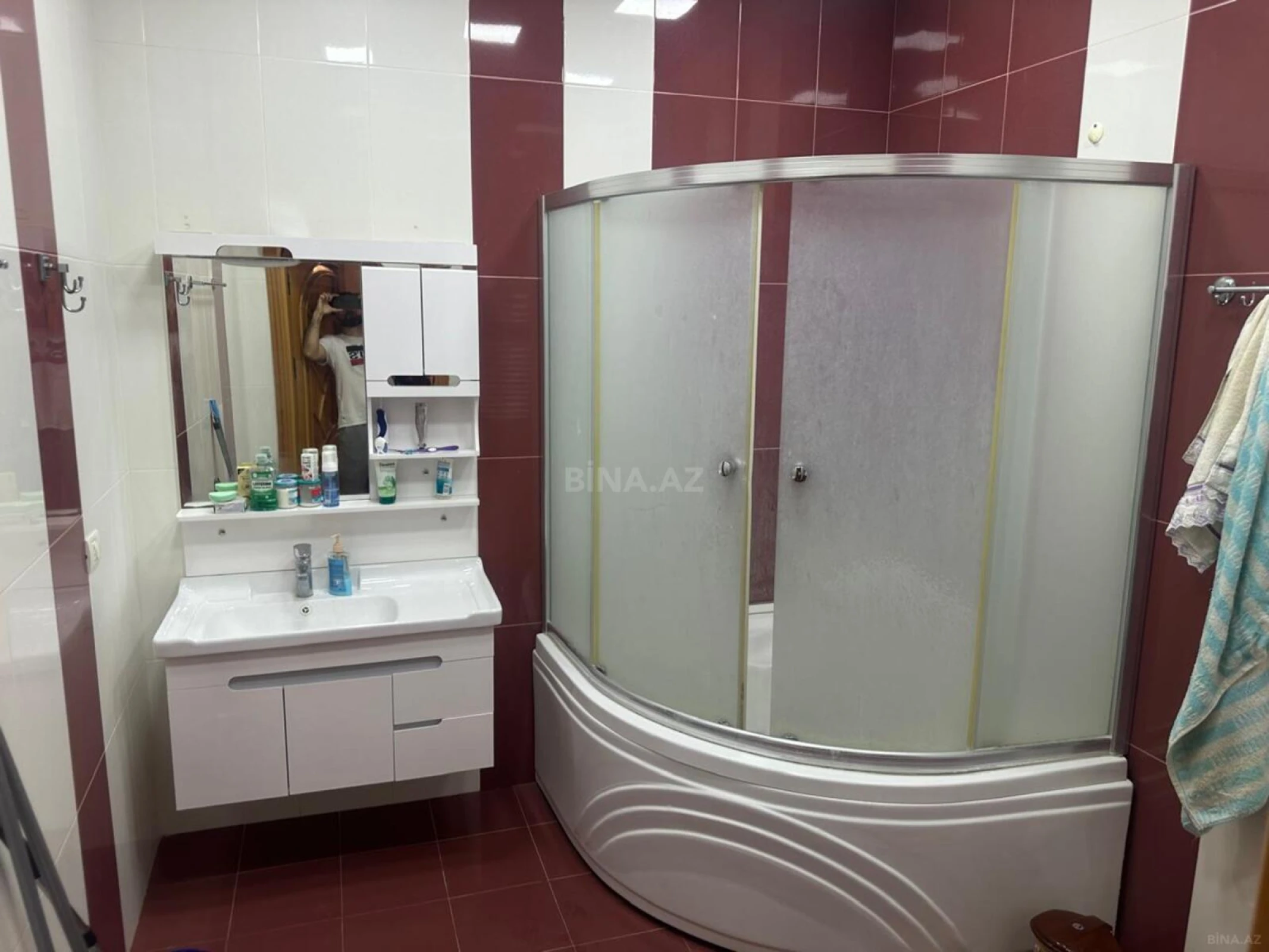 Kirayə verilir 3 otaqlı mənzil 140 m²