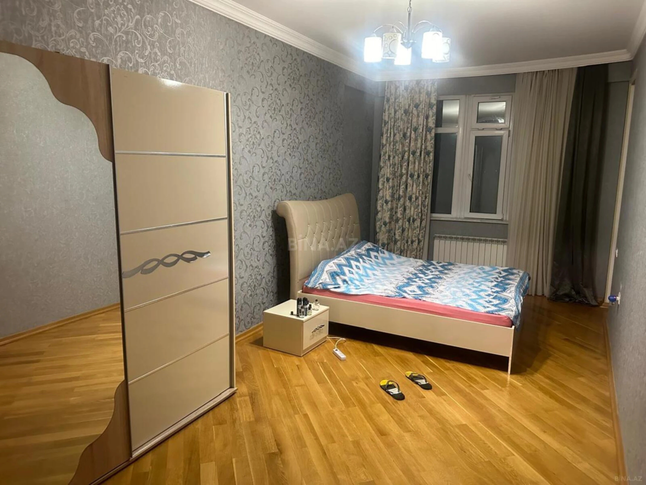 Kirayə verilir 3 otaqlı mənzil 140 m²