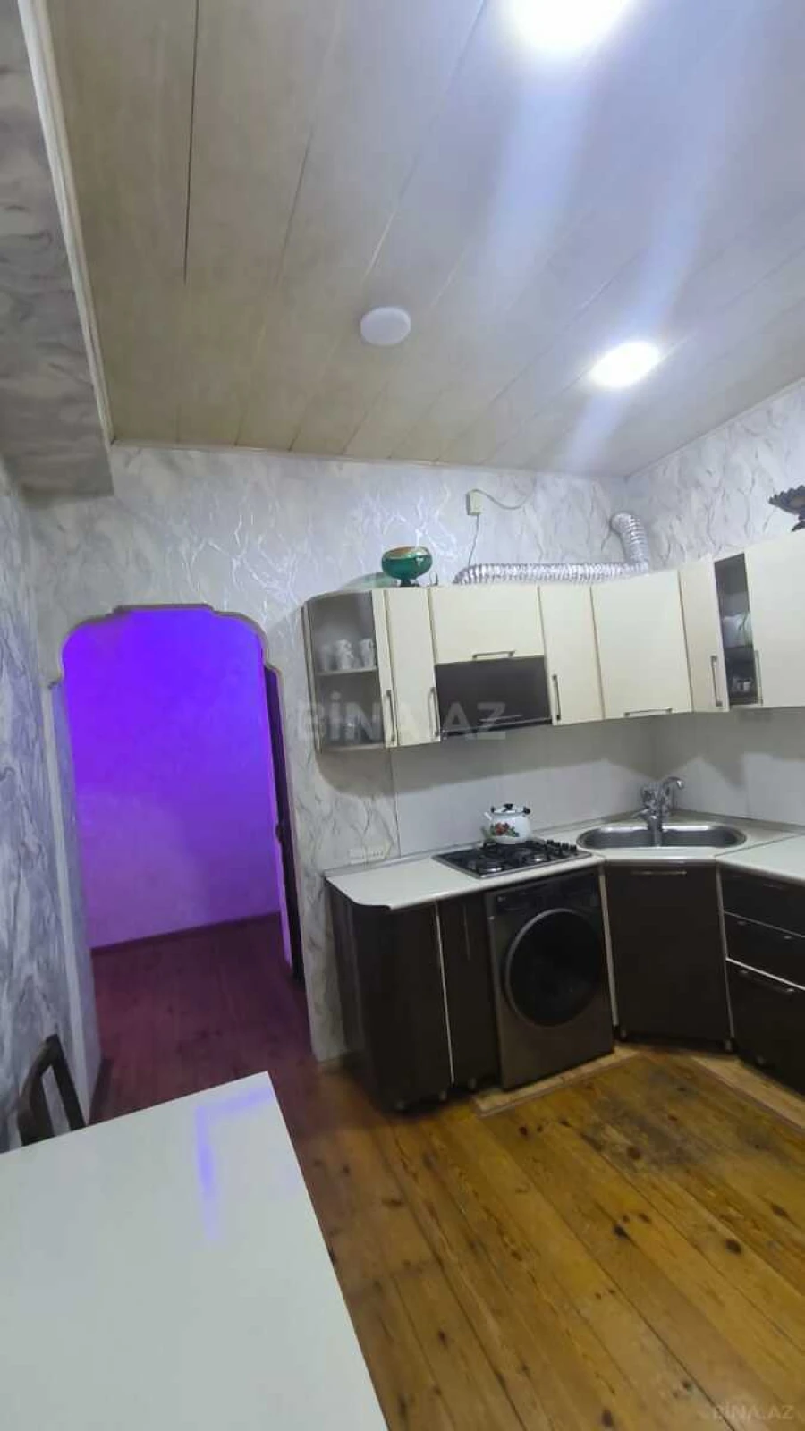 Satılır 2 otaqlı mənzil 85 m²