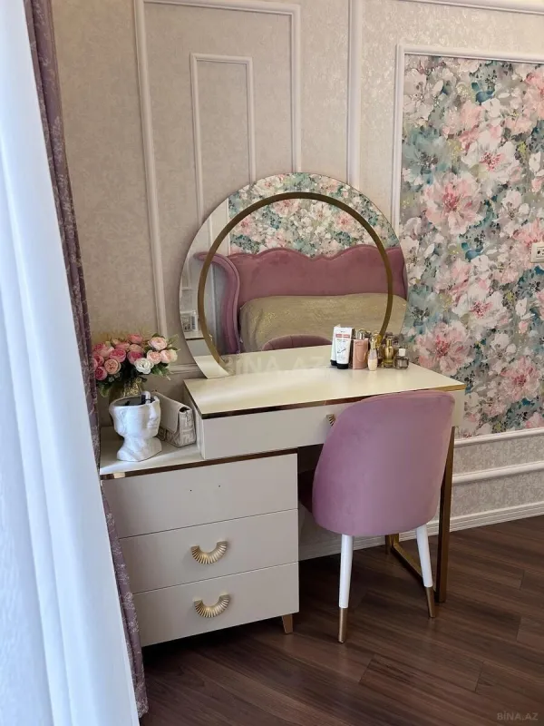 Satılır 3 otaqlı mənzil 151 m²