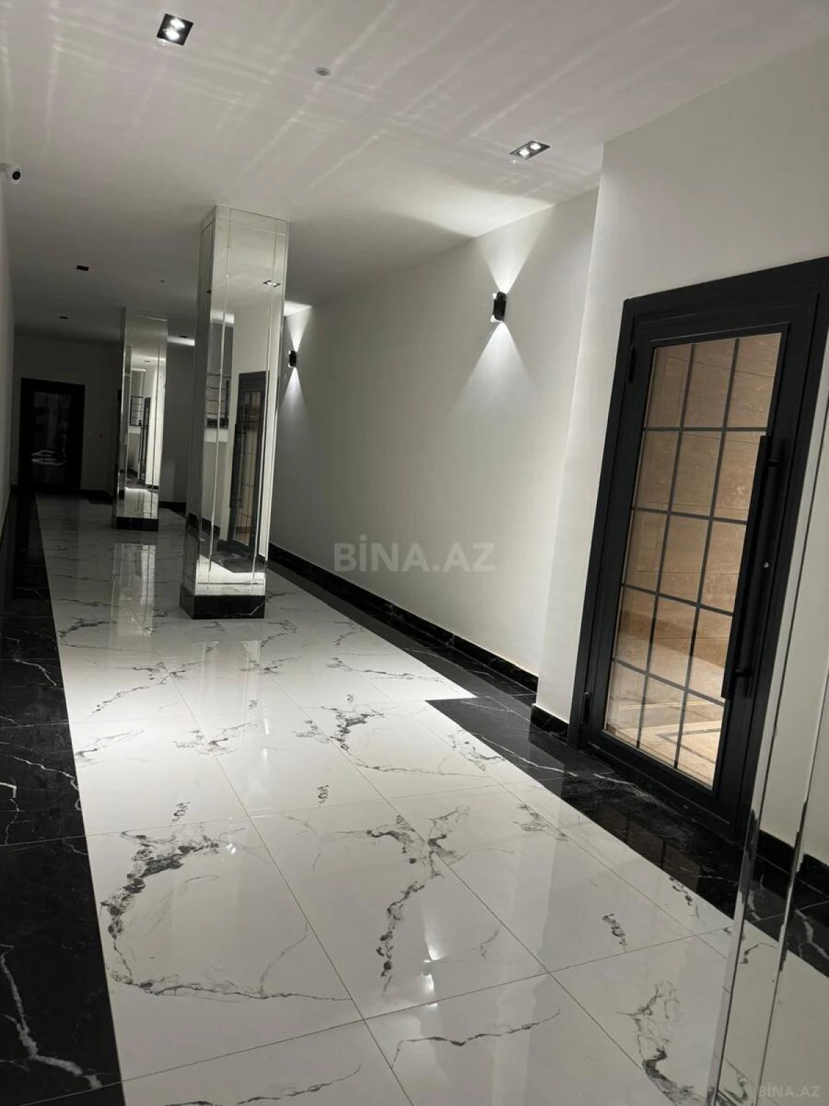 Kirayə verilir 2 otaqlı mənzil 82 m²