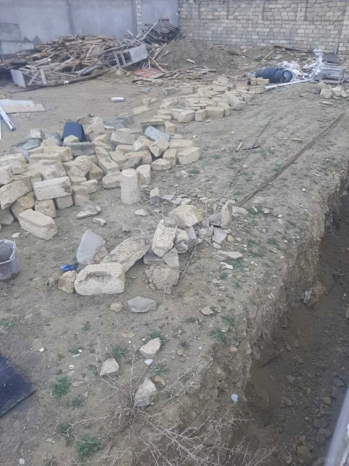 Satılır torpaq sahəsi 10 m²