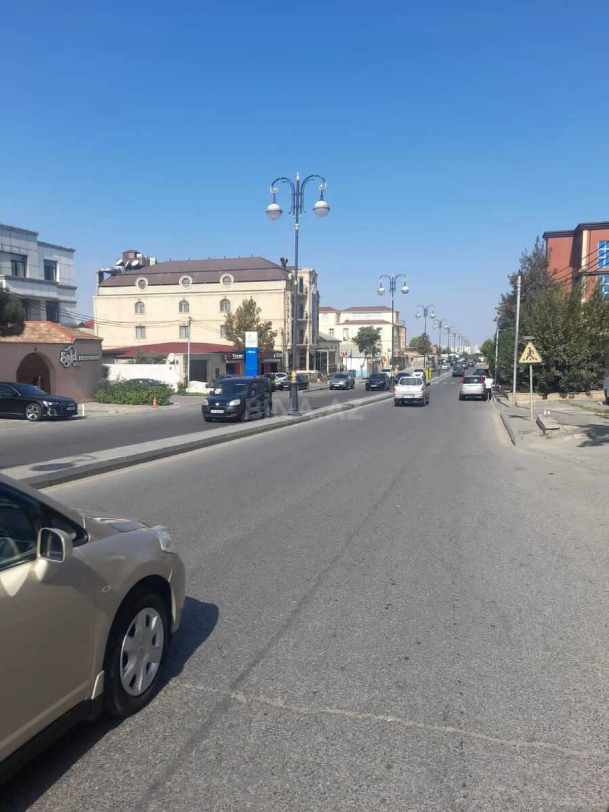 Satılır torpaq sahəsi 10 m²