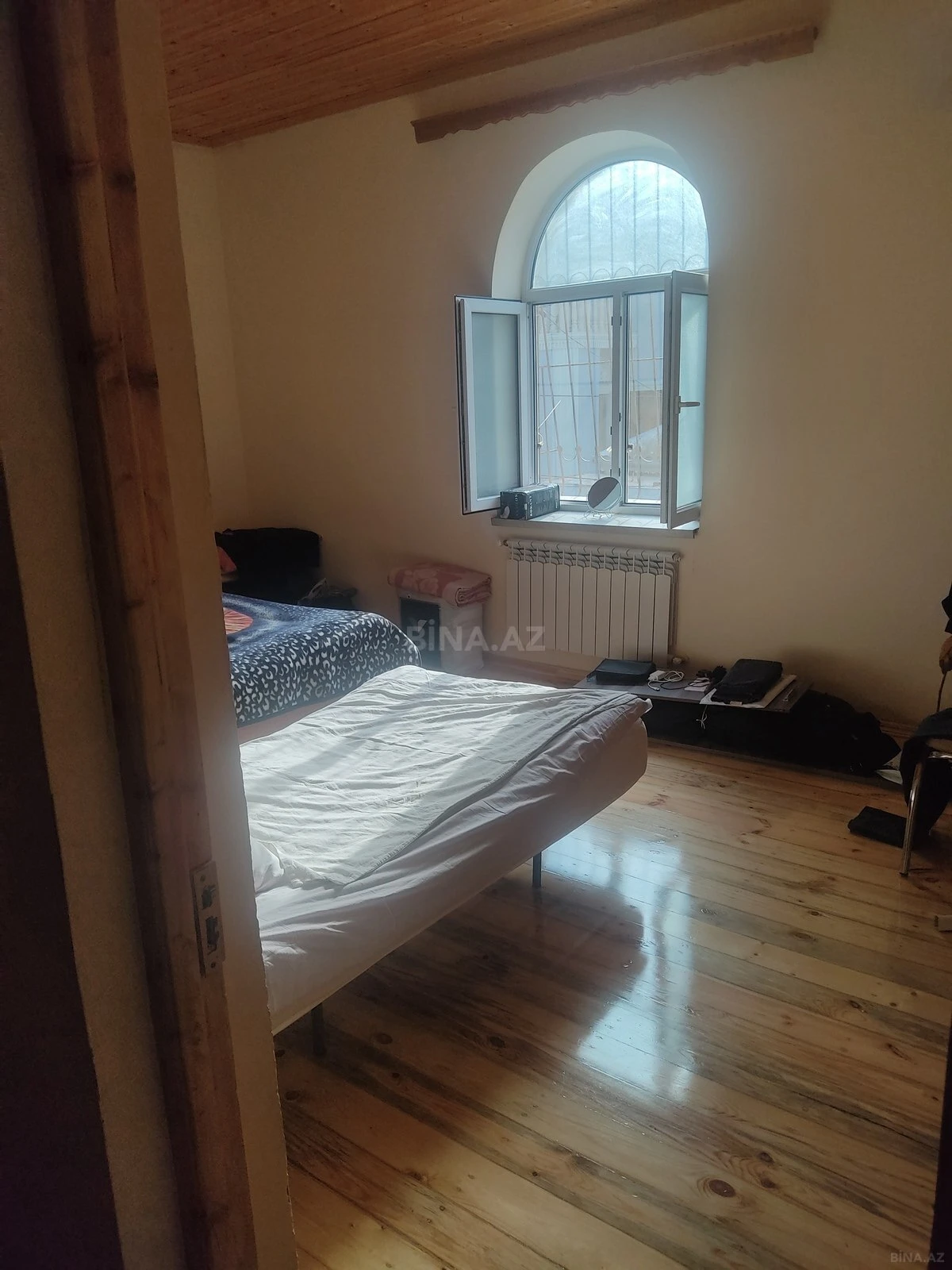 Satılır 6 otaqlı həyət evi 192 m²