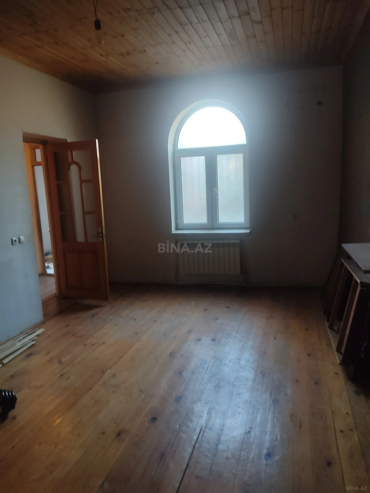 Satılır 6 otaqlı həyət evi 192 m²