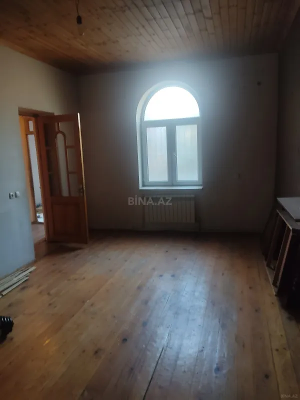 Satılır 6 otaqlı həyət evi 192 m²