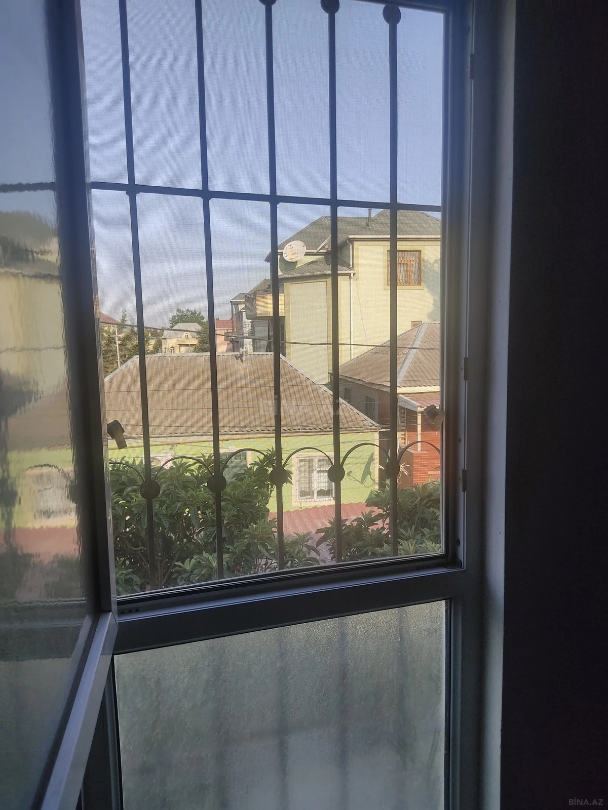 Satılır 6 otaqlı həyət evi 192 m²