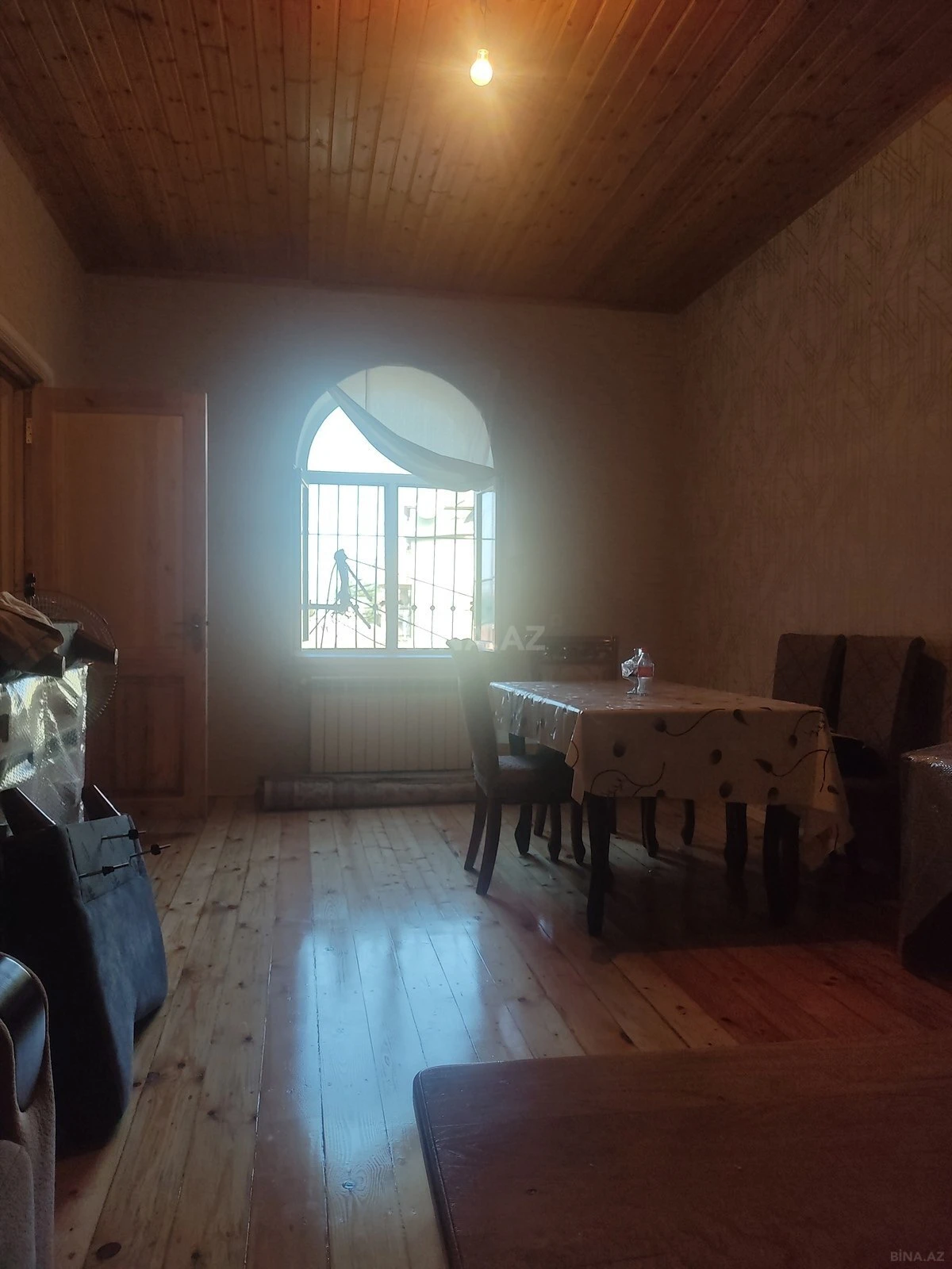 Satılır 6 otaqlı həyət evi 192 m²