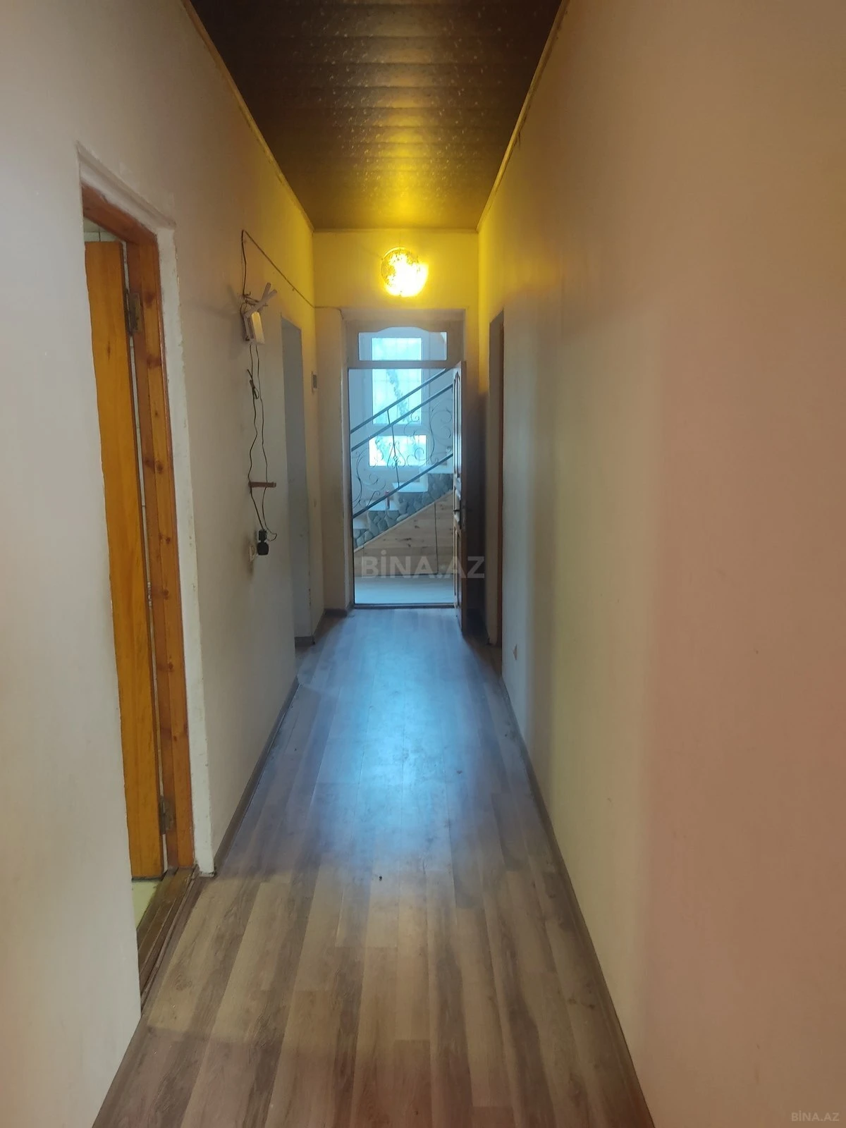 Satılır 6 otaqlı həyət evi 192 m²
