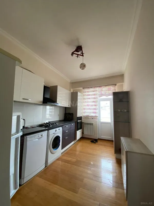 Satılır 3 otaqlı mənzil 92 m²