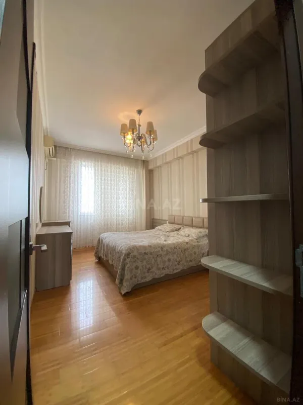 Satılır 3 otaqlı mənzil 92 m²