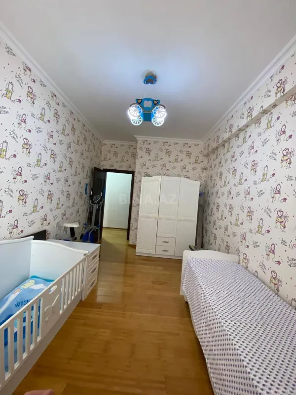 Satılır 3 otaqlı mənzil 92 m²