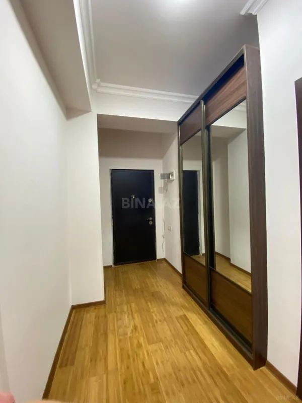 Satılır 3 otaqlı mənzil 92 m²