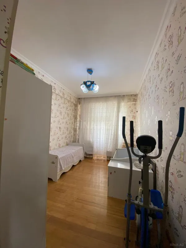 Satılır 3 otaqlı mənzil 92 m²