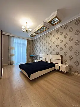Kirayə verilir 3 otaqlı mənzil 150 m²