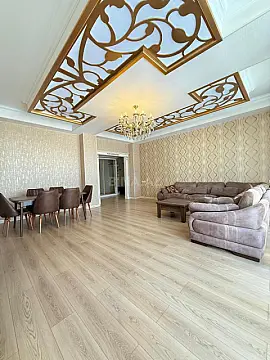 Kirayə verilir 3 otaqlı mənzil 150 m²