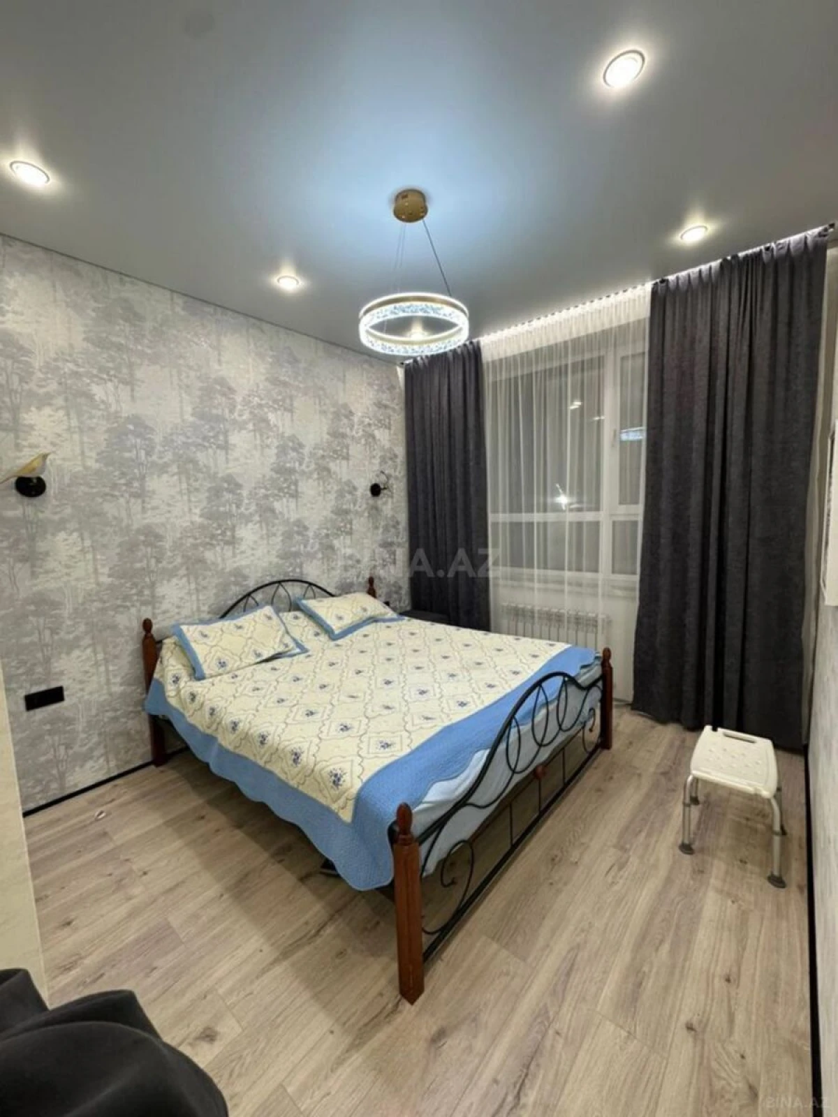 Satılır 3 otaqlı mənzil 121 m²