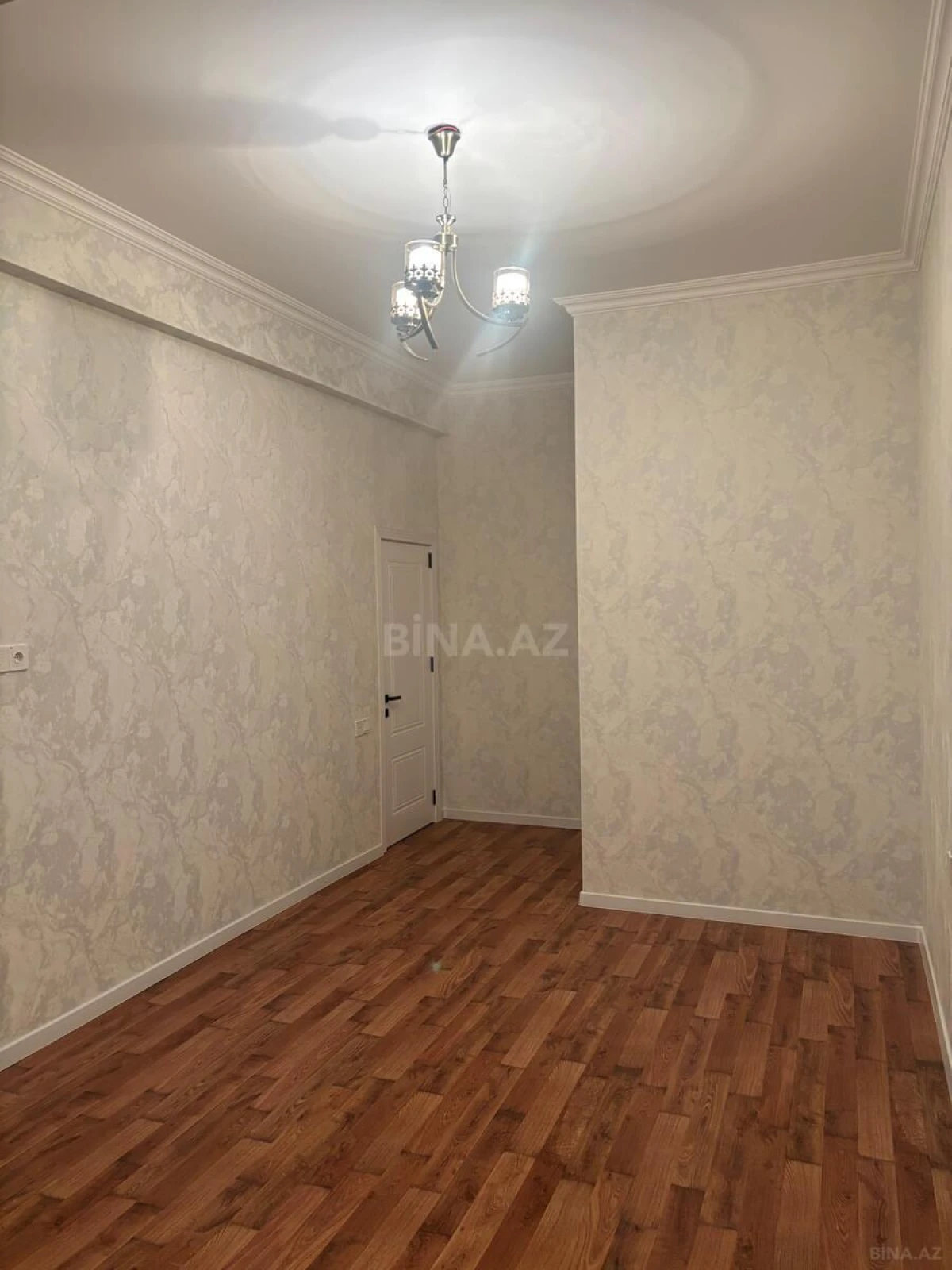 Kirayə verilir 2 otaqlı mənzil 100 m²