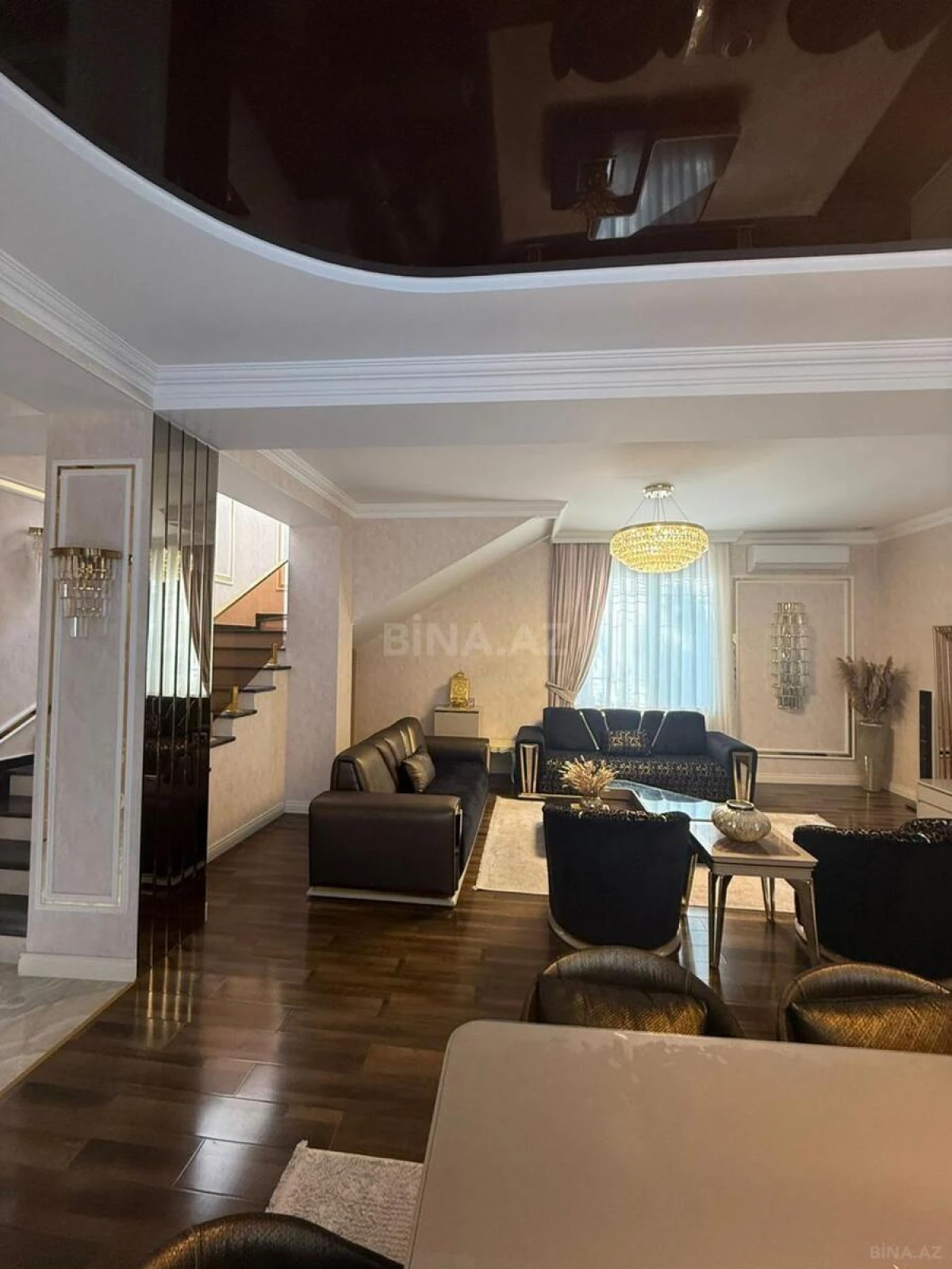 Satılır həyət evi 400 m²