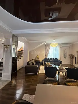 Satılır həyət evi 400 m²