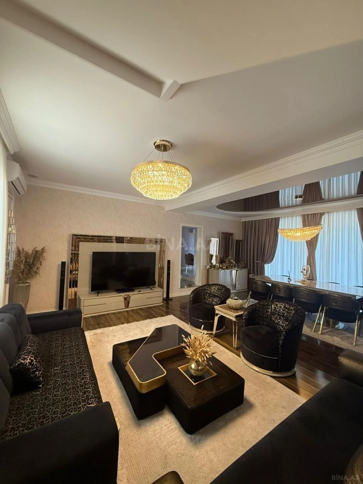 Satılır həyət evi 400 m²