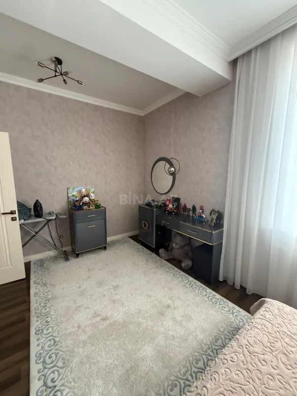 Satılır həyət evi 400 m²