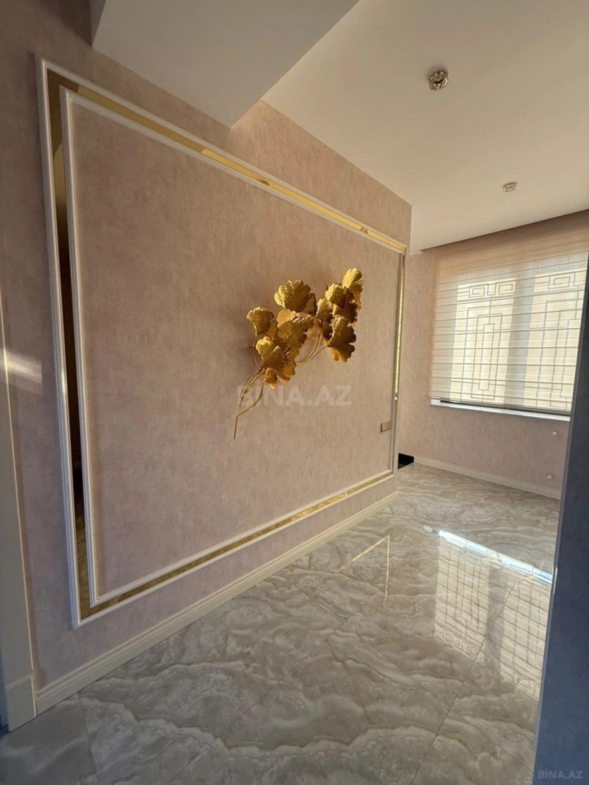 Satılır həyət evi 400 m²