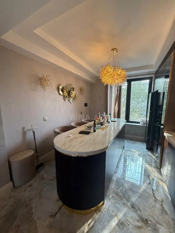 Satılır həyət evi 400 m²